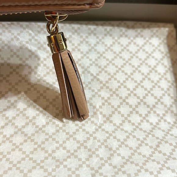 Gucci Soho Zip Around Wallet - Picture 9 of 13